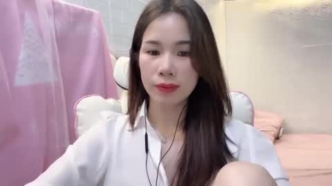 Snapshot of luna4739 chatting on 22, 4, 2026 Luna online show from 22, 4, 2026