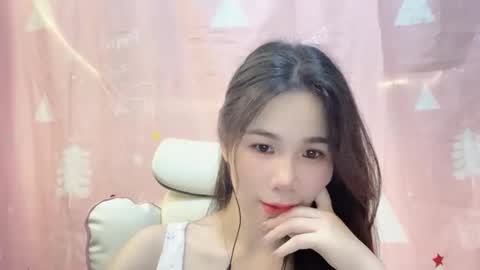 Snapshot of luna4739 chatting on 24, 4, 2026 Luna online show from 24, 4, 2026