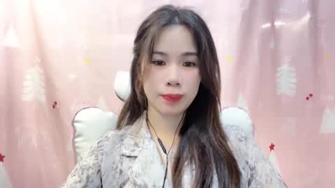 Snapshot of luna4739 chatting on 27, 4, 2026 Luna online show from 27, 4, 2026