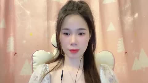 Snapshot of luna4739 chatting on 5, 5, 2026 Luna online show from 5, 5, 2026