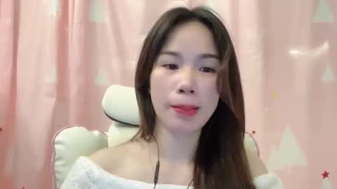 Snapshot of luna4739 chatting on 8, 5, 2026 Luna online show from 8, 5, 2026