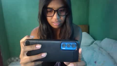 Snapshot of luna8184 chatting on 9, 3, 2026 luna8184 online show from 9, 3, 2026