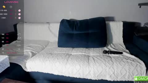 Snapshot of luna__l chatting on 13, 4, 2026 Alice online show from 13, 4, 2026