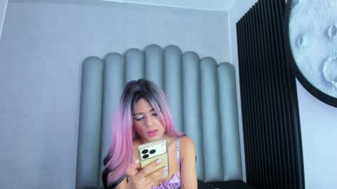 Snapshot of luna_bella_23 chatting on 9, 5, 2026 luna_bella_23 online show from 9, 5, 2026