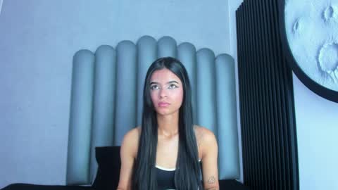 Snapshot of luna_bella_23 chatting on 16, 5, 2026 luna_bella_23 online show from 16, 5, 2026