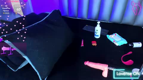 luna_bella_23 online show from 26, 6, 2026