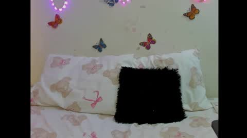 Snapshot of luna_bellla chatting on 26, 11, 2025 Luna online show from 26, 11, 2025