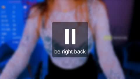 luna_berryy online show from 4, 1, 2025