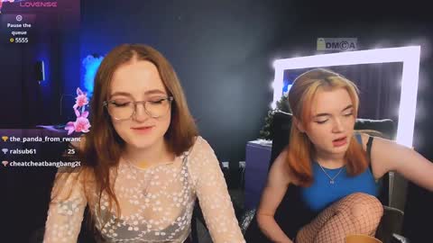 luna_berryy online show from 24, 1, 2025