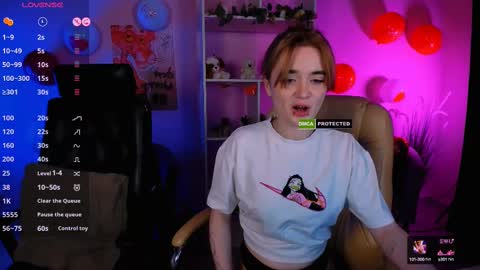 luna_berryy online show from 15, 2, 2025