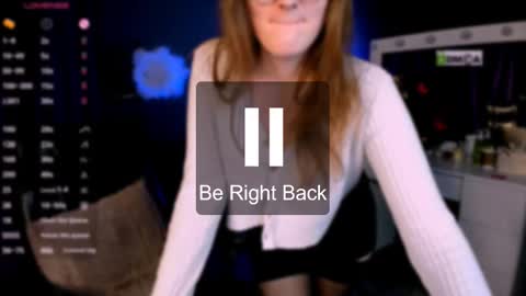 luna_berryy online show from 19, 2, 2025