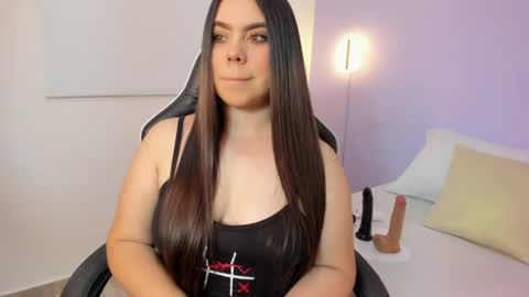 Snapshot of luna_blazze_ chatting on 19, 6, 2026 L U N A online show from 19, 6, 2026