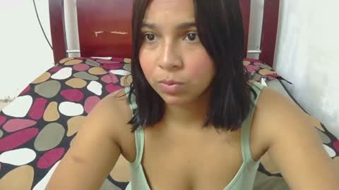 Snapshot of luna_blondie8 chatting on 25, 4, 2026 luna online show from 25, 4, 2026