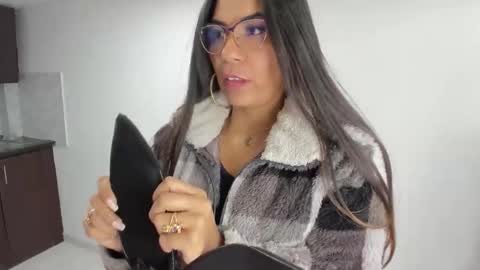 Snapshot of luna_dumont chatting on 9, 5, 2026 luna online show from 9, 5, 2026