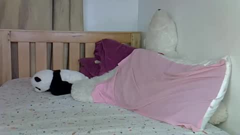 maskedmalkia online show from 2, 3, 2026