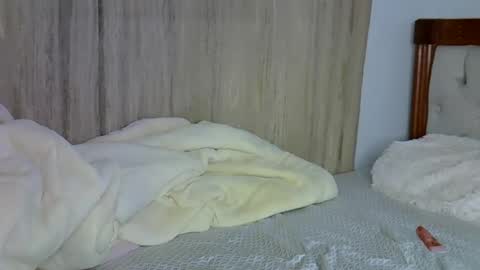 Snapshot of luna_empress chatting on 21, 4, 2026 maskedmalkia online show from 21, 4, 2026