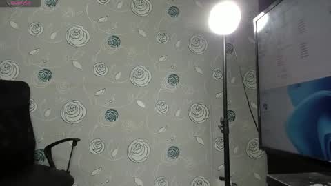 Luna Eva online show from 5, 2, 2026