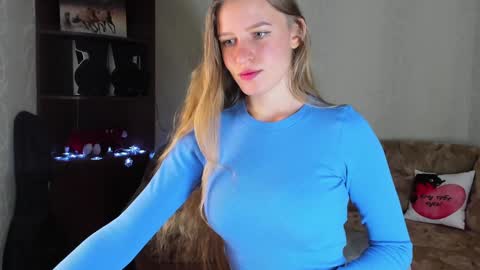 Snapshot of luna_evan chatting on 6, 12, 2024 luna_evan online show from 6, 12, 2024