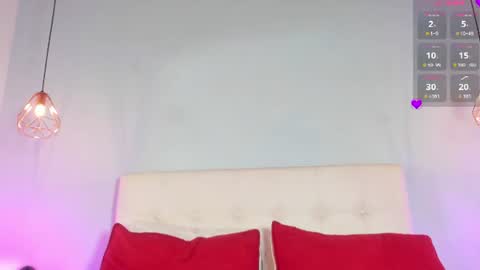 Snapshot of luna_honey9 chatting on 7, 7, 2026 luna_honey9 online show from 7, 7, 2026