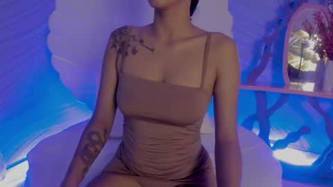 luna_hot_ass online show from 3, 11, 2025