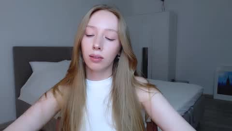 Luna online show from 11, 1, 2025