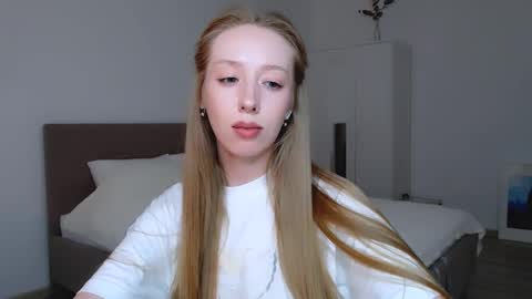 Luna online show from 20, 2, 2025