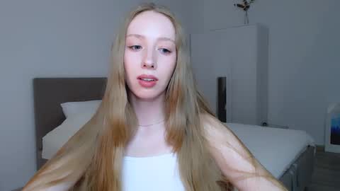 Luna online show from 20, 2, 2025