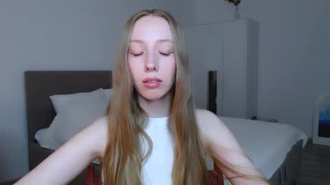 Luna online show from 5, 3, 2025