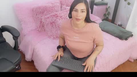 Snapshot of luna_lgomez chatting on 17, 6, 2026 luna online show from 17, 6, 2026