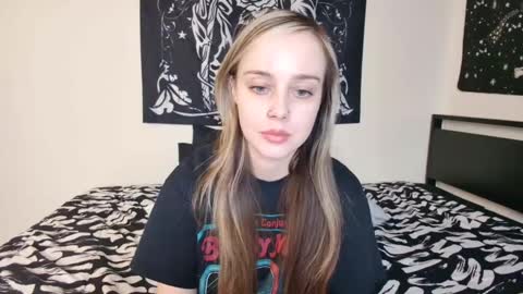 Luna online show from 27, 2, 2025