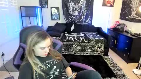 Luna online show from 16, 4, 2026