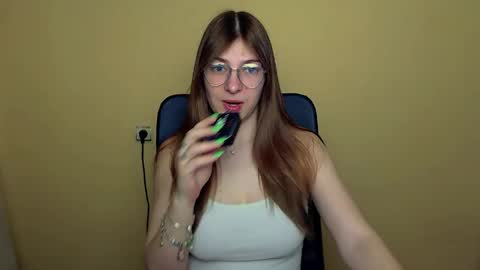 Snapshot of luna_lush_ chatting on 14, 4, 2026 Luna online show from 14, 4, 2026