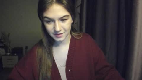 Snapshot of luna_lust_21 chatting on 26, 11, 2025 Luna online show from 26, 11, 2025