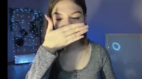 Snapshot of luna_lust_21 chatting on 19, 12, 2025 Luna online show from 19, 12, 2025