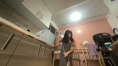 Snapshot of luna_luuvz chatting on 18, 11, 2025 Luna Luuvz online show from 18, 11, 2025