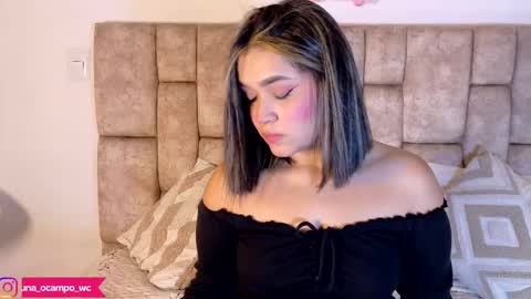 Snapshot of luna_ocampo chatting on 29, 10, 2025 online show from 29, 10, 2025