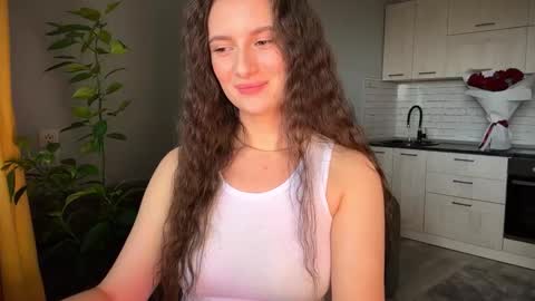 luna_raee online show from 27, 9, 2025