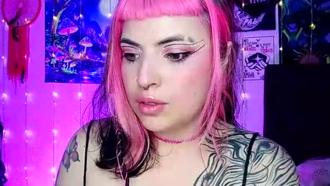 Snapshot of luna_ray420 chatting on 24, 2, 2025 MISS LUNA online show from 24, 2, 2025