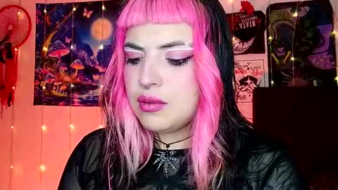 Snapshot of luna_ray420 chatting on 8, 3, 2025 MISS LUNA online show from 8, 3, 2025