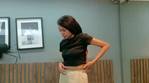 LUNA  online show from 6, 11, 2025