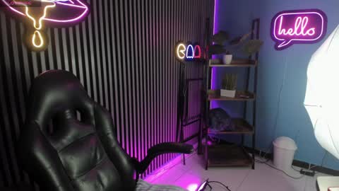 Snapshot of luna_roose1 chatting on 9, 4, 2026 Luna Rosse online show from 9, 4, 2026