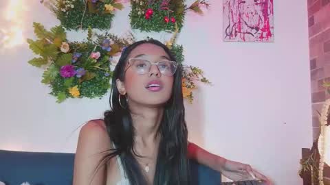 Snapshot of luna_valen chatting on 10, 3, 2026 luna_valen online show from 10, 3, 2026