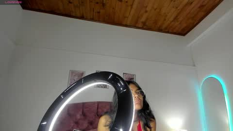 luna_velveth1 online show from 17, 4, 2026