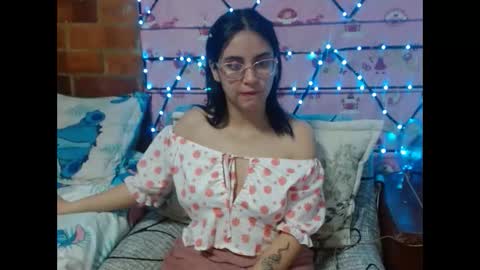 Snapshot of luna_vixxen chatting on 12, 3, 2026 luna_vixxen online show from 12, 3, 2026