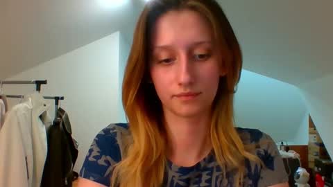 L U N A  online show from 12, 2, 2025