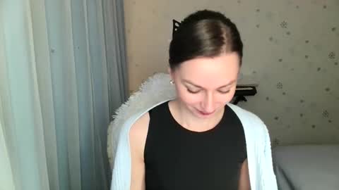 lunaa_bluee online show from 5, 11, 2025