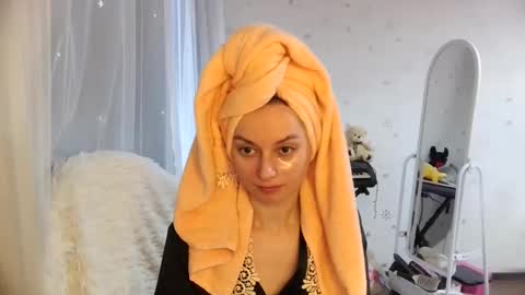 lunaa_bluee online show from 15, 5, 2026