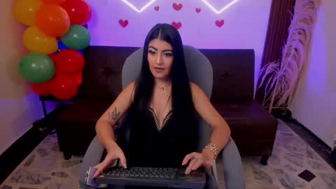 Snapshot of lunaa_lynch chatting on 6, 3, 2026 Luna online show from 6, 3, 2026