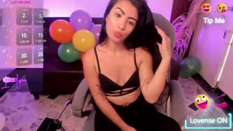 Luna  online show from 4, 6, 2026