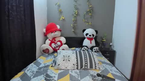 Snapshot of lunaa_mayerr chatting on 22, 2, 2025 lunaa mayer online show from 22, 2, 2025